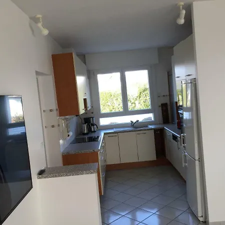 Maison Contemporaine Proche *